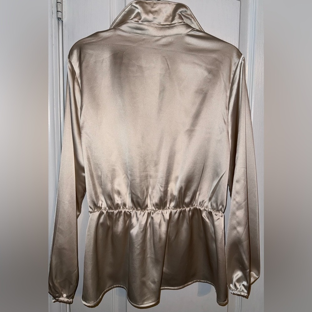 Pleione Champagne Satin Front Twist Peplum Blouse Size L - Picture 3 of 9